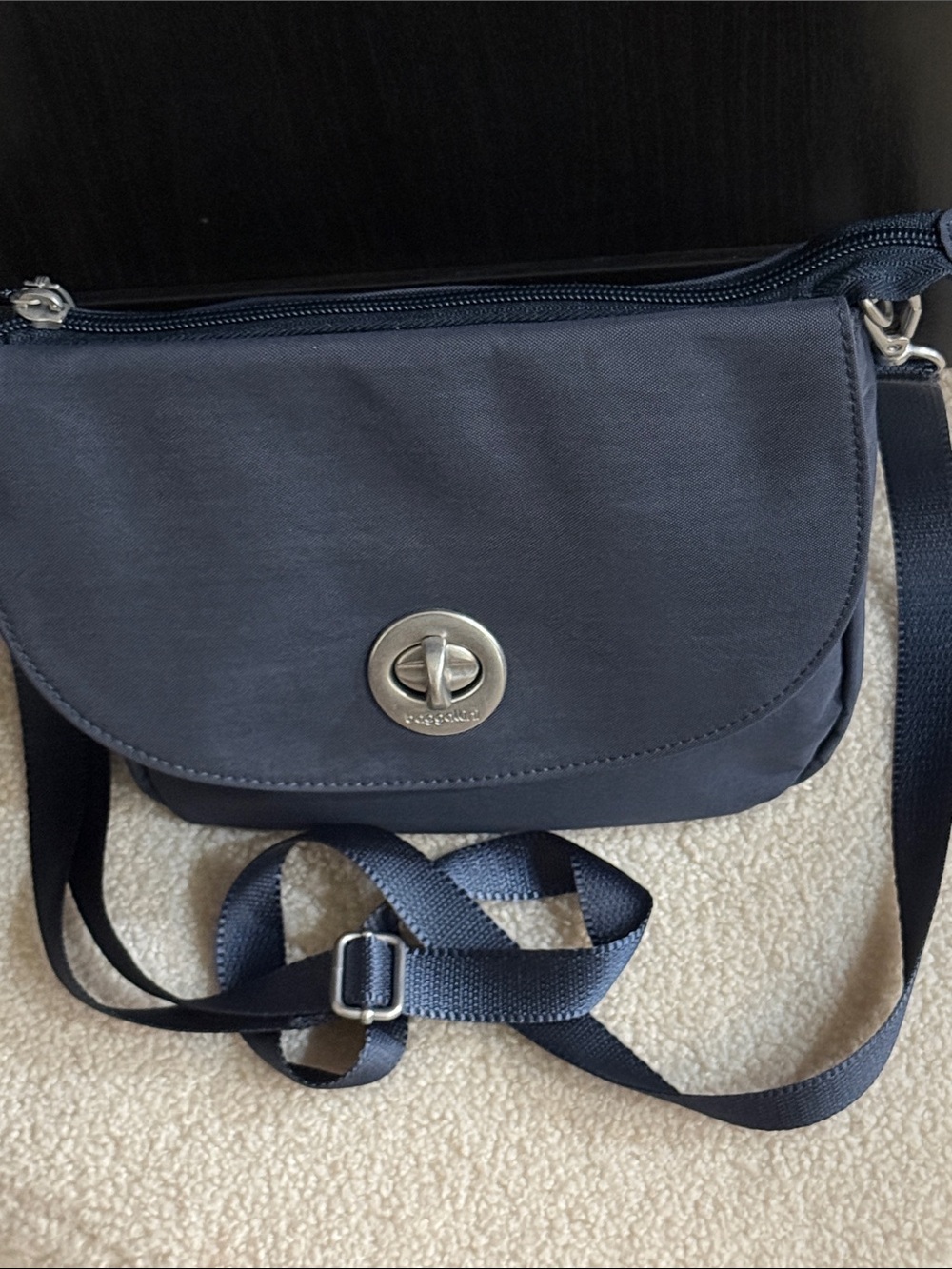 Baggallini Calais Blue Crossbody Shoulder Bag with Turn-Lock Closure